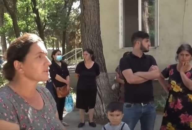 Gürcüstanda soydaşımızın körpəsi dəyişdirilib? - VİDEO