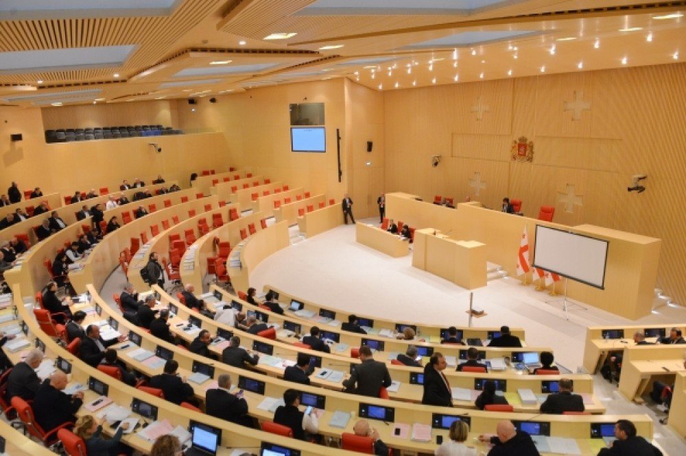 Pandemiya ilə bağlı yazılan cərimələrin silinməsinə qərar verildi