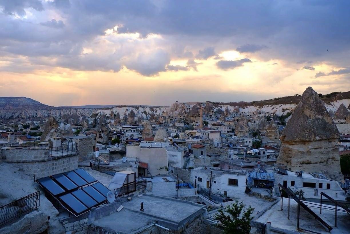 Türkiyədə faciəvi hadisə: Azərbaycanlı qadını öldürüb özünü qatarın altına atdı – FOTO Türkiyədə faciəvi hadisə: Azərbaycanlı qadını öldürüb özünü qatarın altına atdı – FOTO