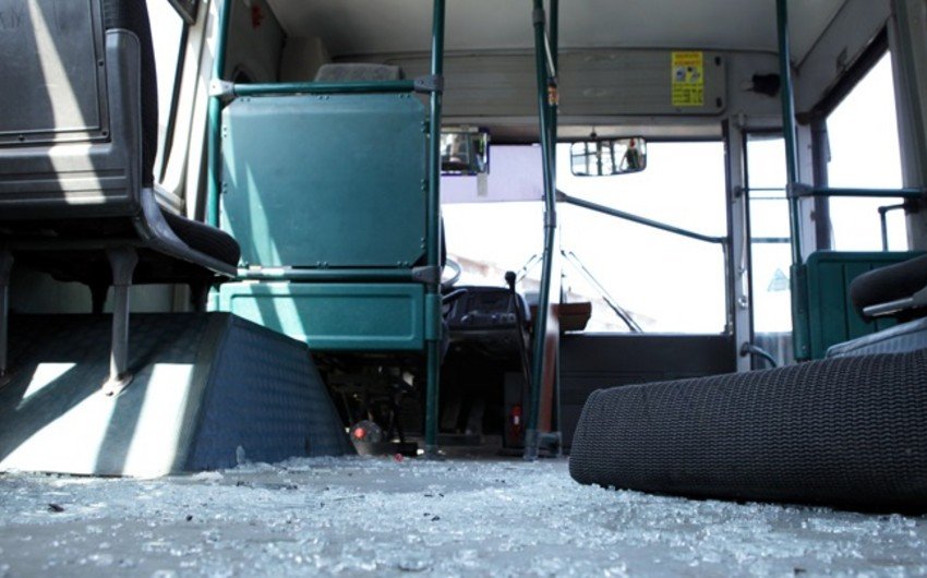 Bakıda iki avtobus toqquşub, xəsarət alanlar var