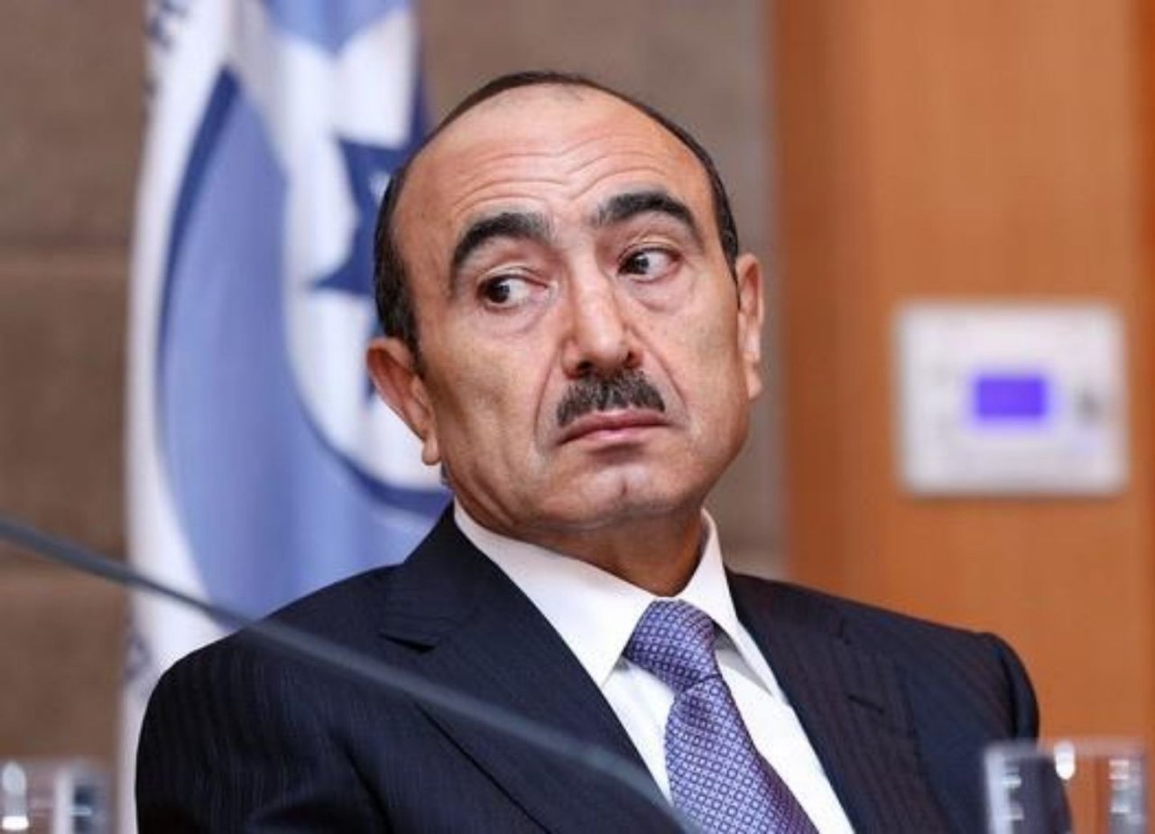 Əli Həsənovun daha bir kadrı işdən AZAD OLUNDU - FOTO