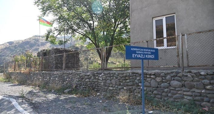 Azərbaycan hərbçilərindən Qafan-Gorus avtomobil yolunda daha bir QADAĞA Azərbaycan hərbçilərindən Qafan-Gorus avtomobil yolunda daha bir QADAĞA