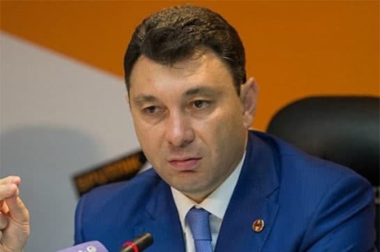 “İndiki danışıqlar Ermənistan dövlətçiliyinin məhv edilməsi deməkdir” - Eduard Şarmazanov “İndiki danışıqlar Ermənistan dövlətçiliyinin məhv edilməsi deməkdir” - Eduard Şarmazanov
