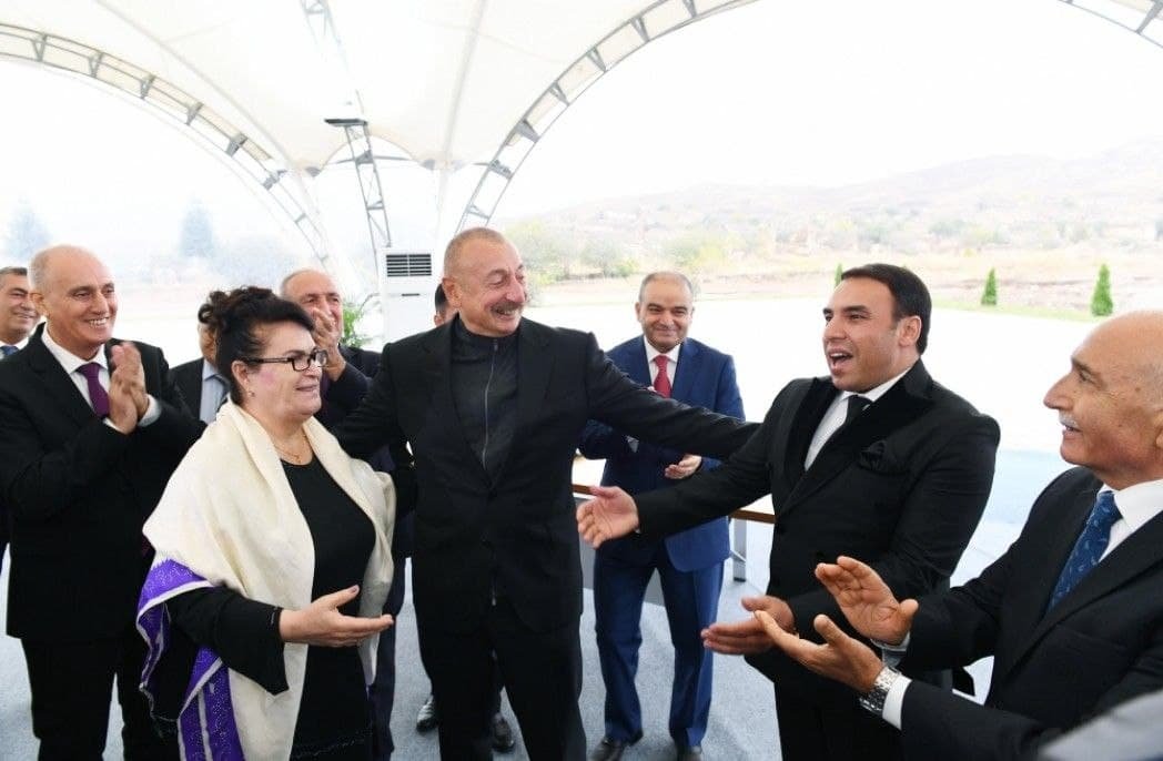 Prezidentin Cəbrayıl sakinləri ilə səmimi FOTOLARI 