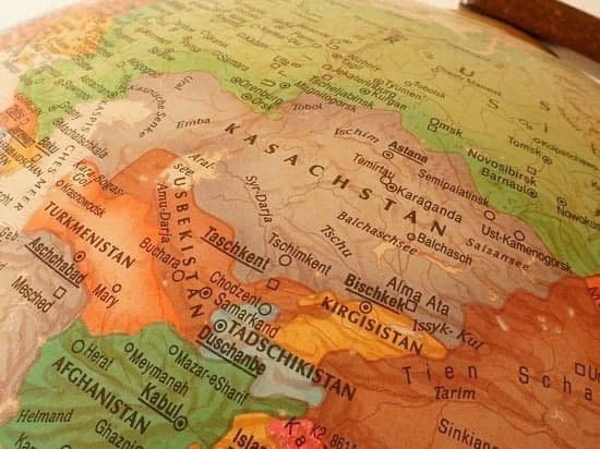 Qazaxıstan bu sahədə rus dilindən imtina etdi - SƏBƏB Qazaxıstan bu sahədə rus dilindən imtina etdi - SƏBƏB