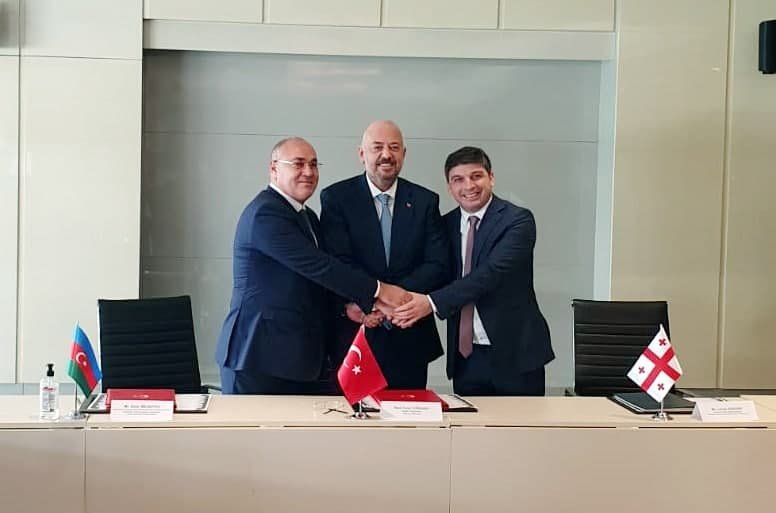 Azərbaycan Türkiyə və Gürcüstanla birgə “Gömrük Komitəsi” yaradır - FOTO Azərbaycan Türkiyə və Gürcüstanla birgə “Gömrük Komitəsi” yaradır - FOTO