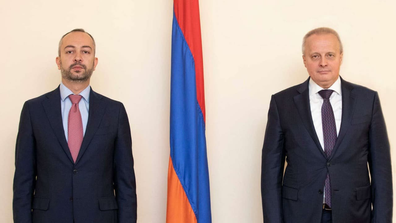 İrəvanda rusiyalı səfir yenə əsirlərin qaytarılmasından danışdı – ƏSAS FUNKSİYASI BUDUR? İrəvanda rusiyalı səfir yenə əsirlərin qaytarılmasından danışdı – ƏSAS FUNKSİYASI BUDUR?