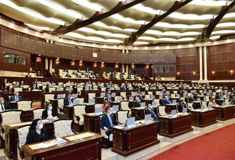 Deputatın velosipedi oğurlandı – FOTO