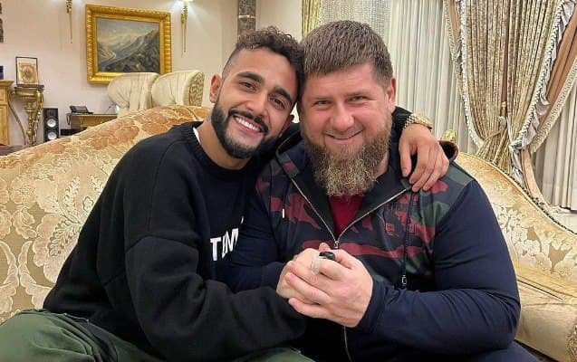 Azərbaycanlı bloger Ramzan Kadırovun evində - FOTO 