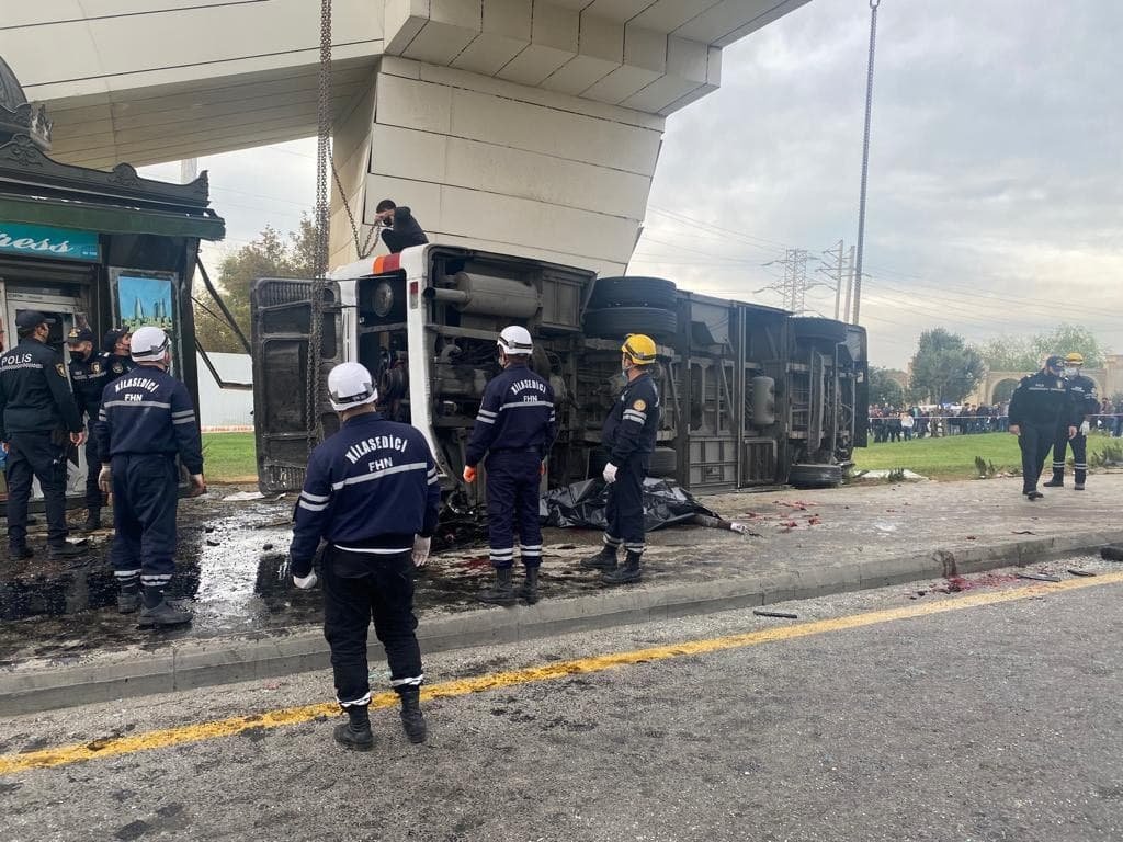 Bakıdakı ağır qəzaya səbəb olan 19 yaşlı sürücü SAXLANILDI