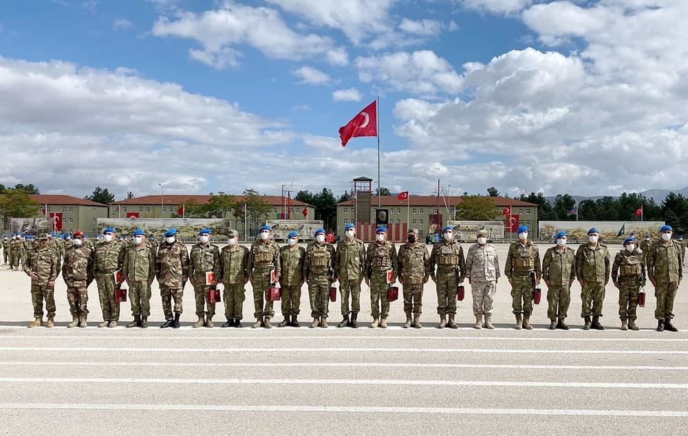 Türkiyədə kursu bitirən hərbçilərimizin buraxılış mərasimi keçirildi - FOTO