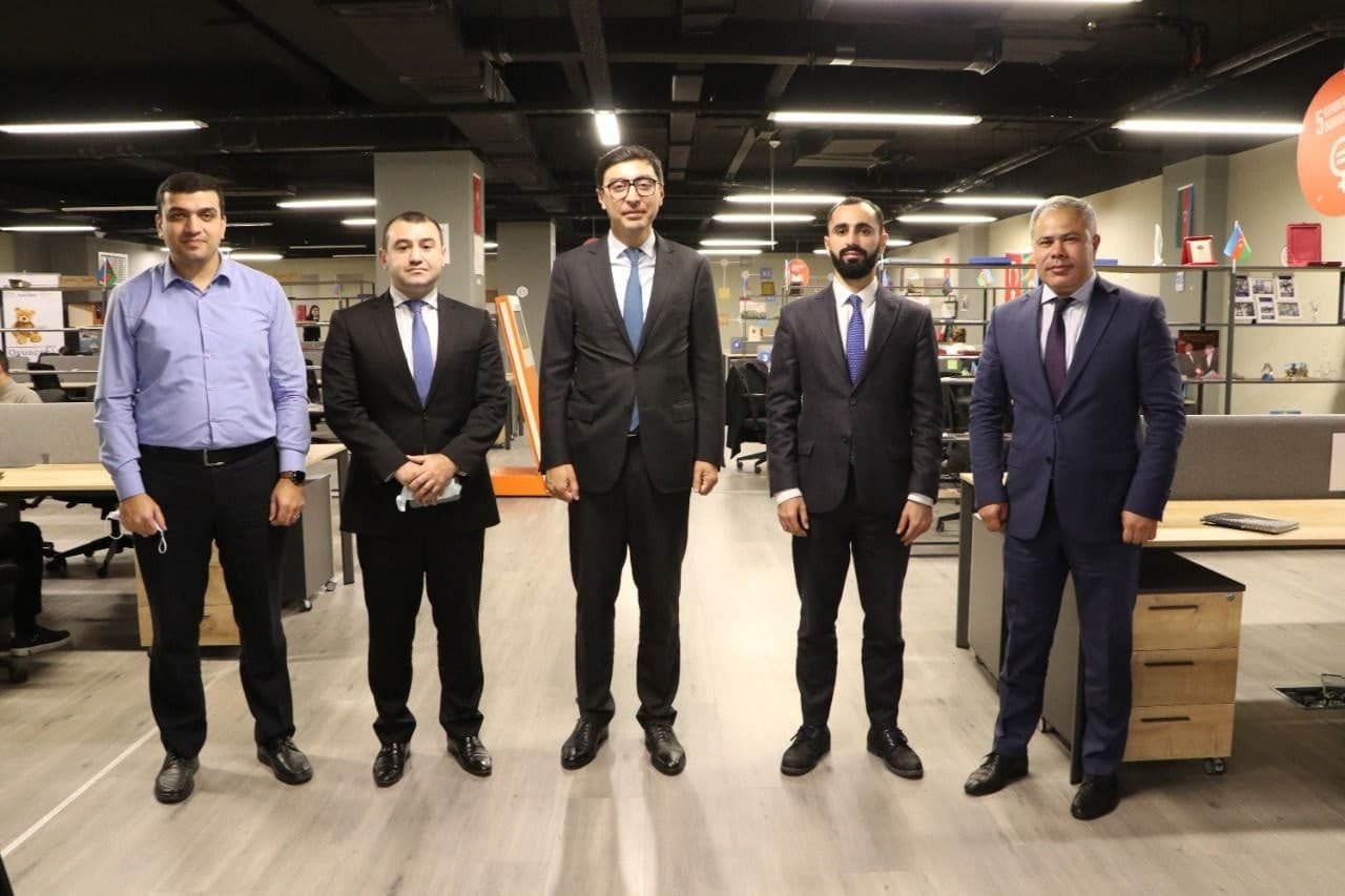 Fərid Qayıbov Gənclər Fondunun işi ilə tanış oldu - FOTO