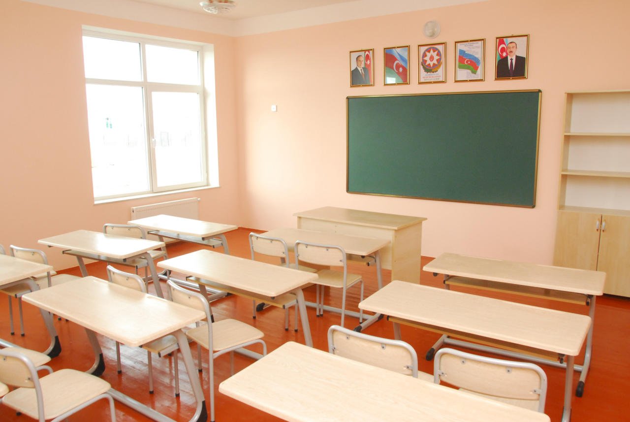 Daha bir məktəb koronavirusa görə bağlandı