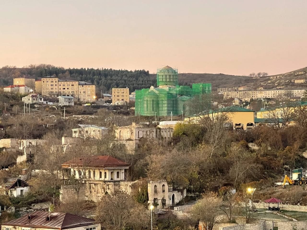 Rusiyalı hərbi ekspert Şuşanın yeni görüntülərini yaydı – FOTO