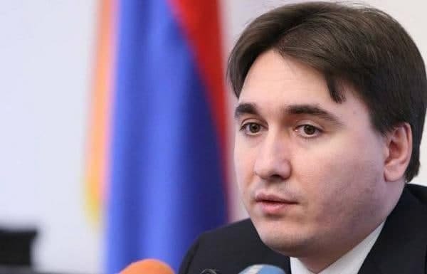 “Ermənistan hər gün müstəqil mövqe tutmaq imkanlarını itirir” – Paşinyanın müavinindən TƏHLİL