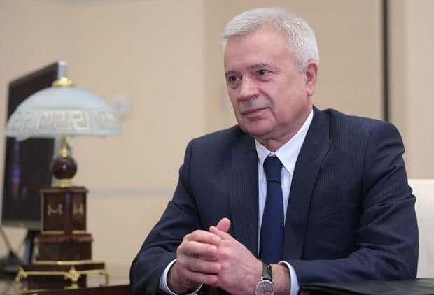 Vahid Ələkbərov “Aleksandr Nevski” ordeni ilə təltif edildi - FOTO