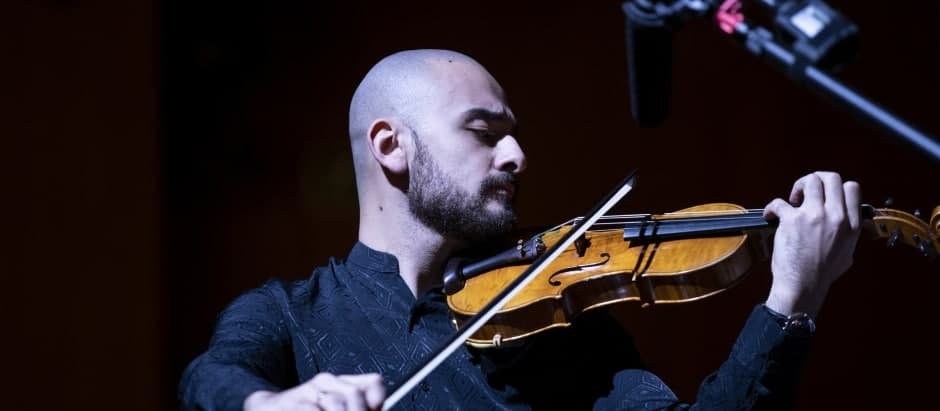 Xaçmazlı gənc klassik musiqi dünyasını fəth etdi - VİDEO - foto 2