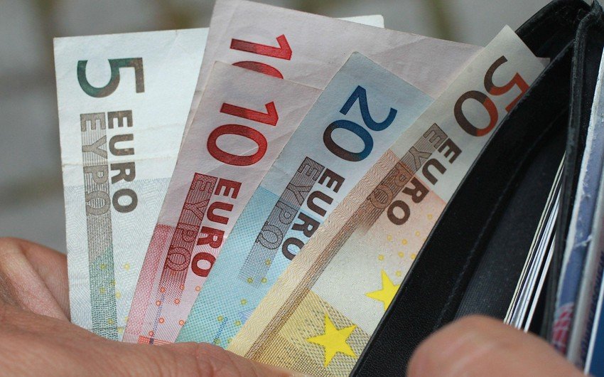 Avro və dolların bu günə olan MƏZƏNNƏSİ