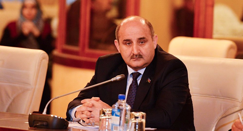 Çingiz Qənizadədən deputatlara İTTİHAM: “Bəziləri 1000-1200 nəfərlik şəbəkə yaradıblar” – VİDEO Çingiz Qənizadədən deputatlara İTTİHAM: “Bəziləri 1000-1200 nəfərlik şəbəkə yaradıblar” – VİDEO
