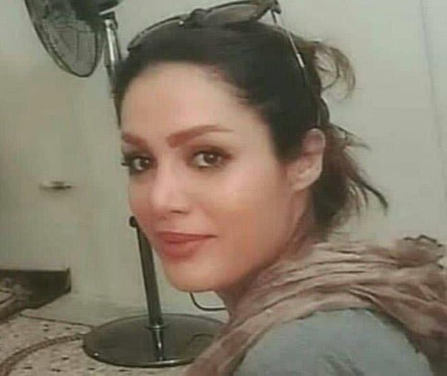 İranda daha bir qadın fəala şallaq cəzası verildi - 4 il həbsdə qalacaq - FOTO - foto 1