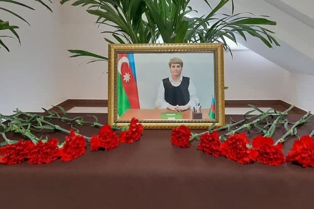 Bakıda biologiya müəllimi vəfat etdi - FOTO