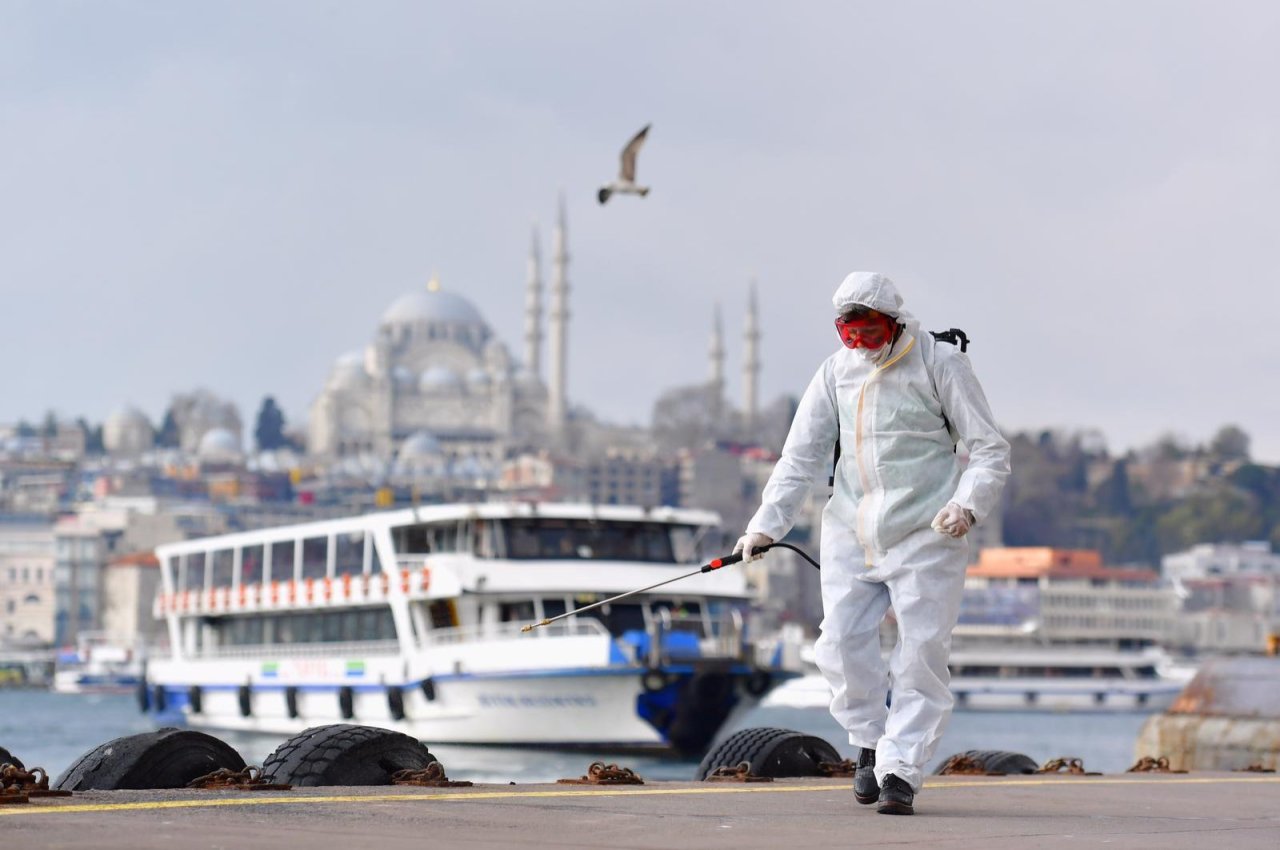 Türkiyədə yoluxan və ölənlərin sayı yenidən artdı