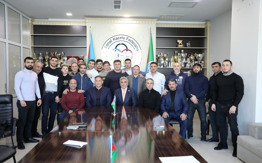 Azərbaycanda bu karateçilərə pul mükafatı verildi