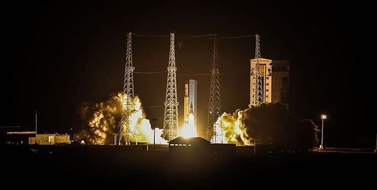 İranın kosmosa buraxdığı raket faydalı yükü orbitə çıxara bilmədi