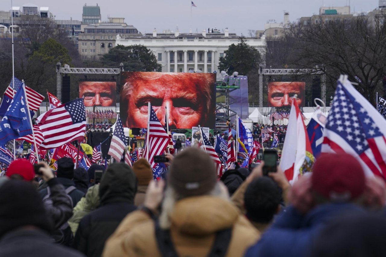 Amerikalılar ölkə demokratiyasından razı deyillər – SORĞU 