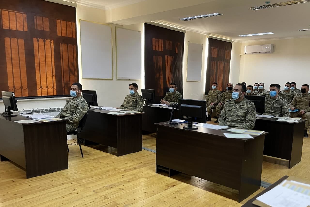 Azərbaycan Ordusunda tabor komandirləri ilə toplanışlar keçirilir - FOTO 