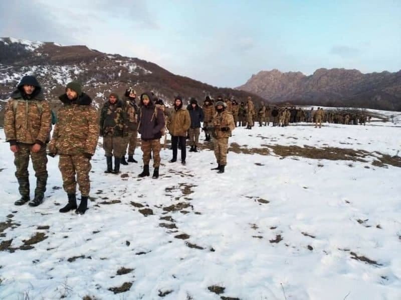 Əsir düşən erməni əsgərlərin yaxınları İrəvanda etiraz aksiyası keçirir Əsir düşən erməni əsgərlərin yaxınları İrəvanda etiraz aksiyası keçirir