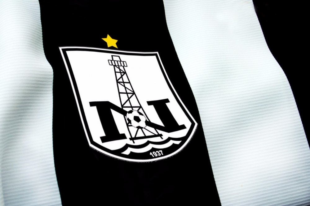 “Neftçi” daha bir xarici futbolçunu yola saldı