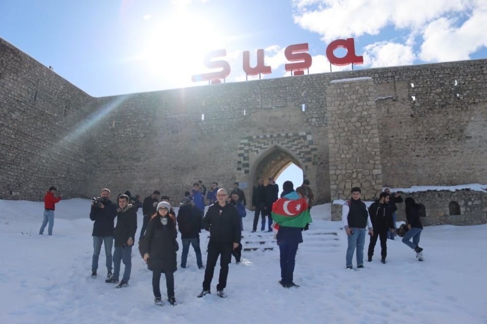 Bakıdan yola çıxan ilk sərnişin avtobusu Şuşaya çatdı - FOTO/VİDEO