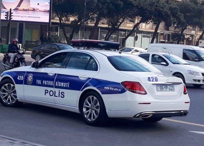 Avtoşluq görüntülərini sosial şəbəkədə paylaşan sürücü tutuldu - VİDEO