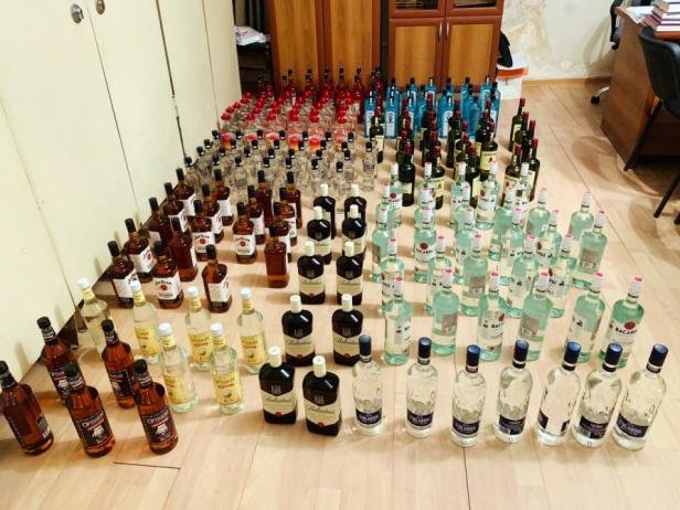 Bakıda spirtli içkilərin istehsalı müəssisəsində nöqsanlar aşkarlandı