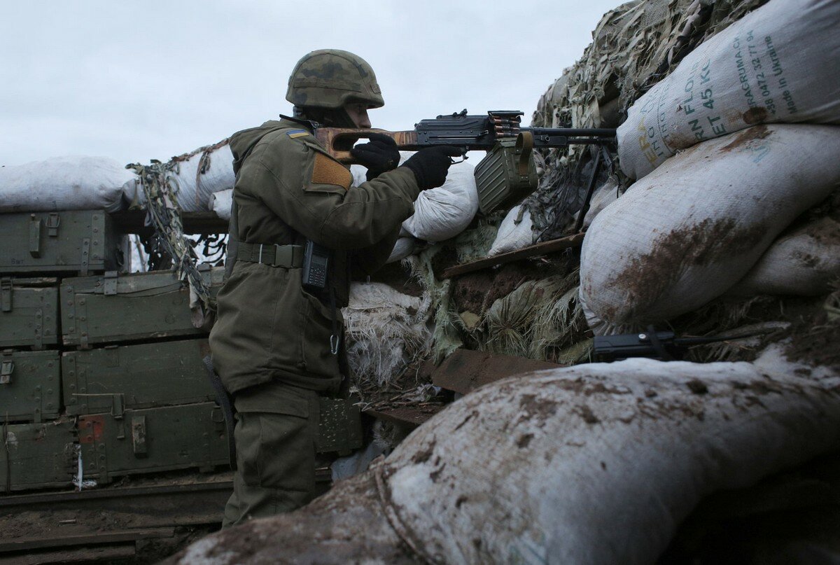 Ukrayna ordusu Donbas istiqamətində pulemyotlardan atəş açdı – DETALLAR Ukrayna ordusu Donbas istiqamətində pulemyotlardan atəş açdı – DETALLAR