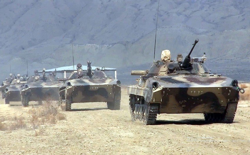 Azərbaycan Ordusunun tank bölmələrinin döyüş hazırlığı yoxlanıldı - VİDEO