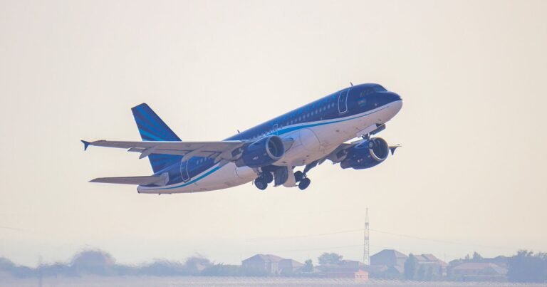 Bakı-İstanbul aviareysi hava şəraitinə görə təxirə salındı