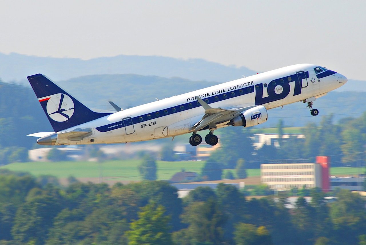 Varşavadan Bakıya birbaşa aviareyslər həyata keçiriləcək