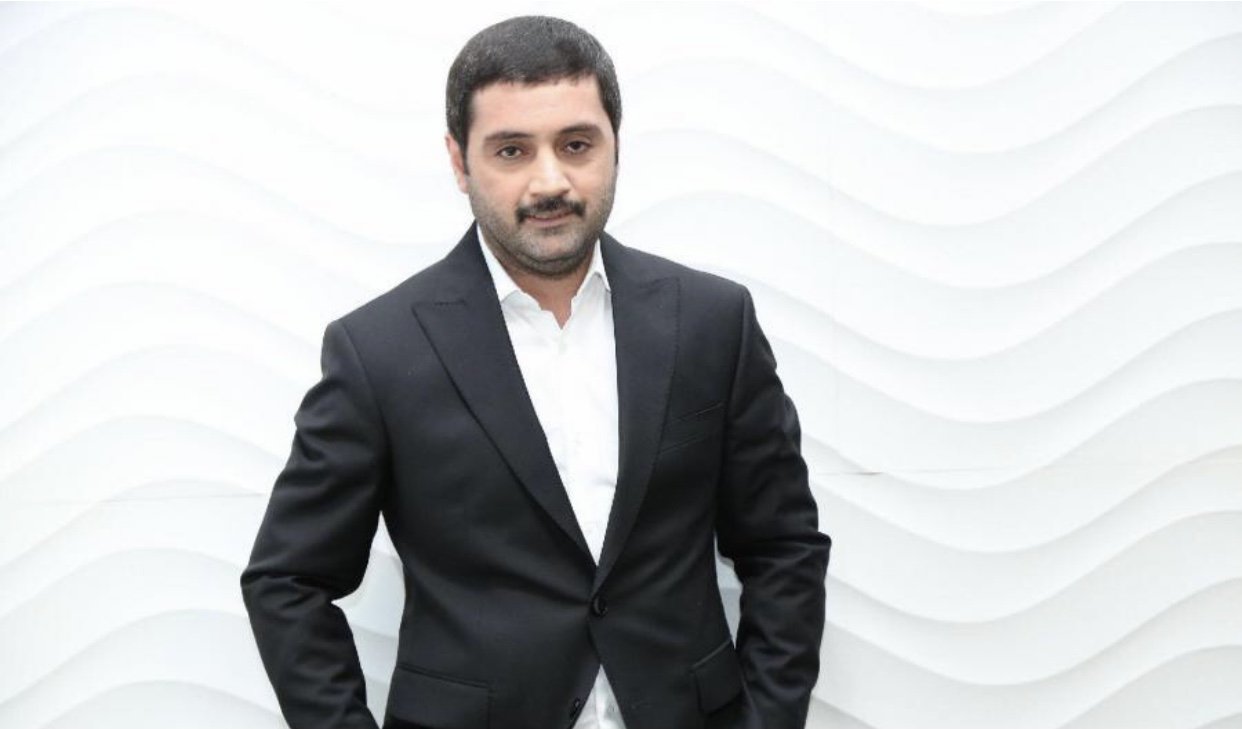 İzzət Bağırov bacısı qızının toyunu BELƏ ŞƏNLƏNDİRDİ - VİDEO