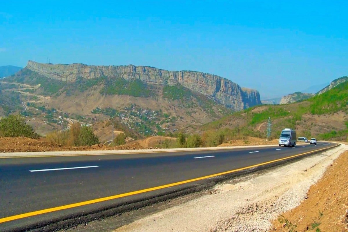 Azad edilmiş ərazilərdə yolların çəkilişinə xərclənən vəsaitin MƏBLƏĞİ