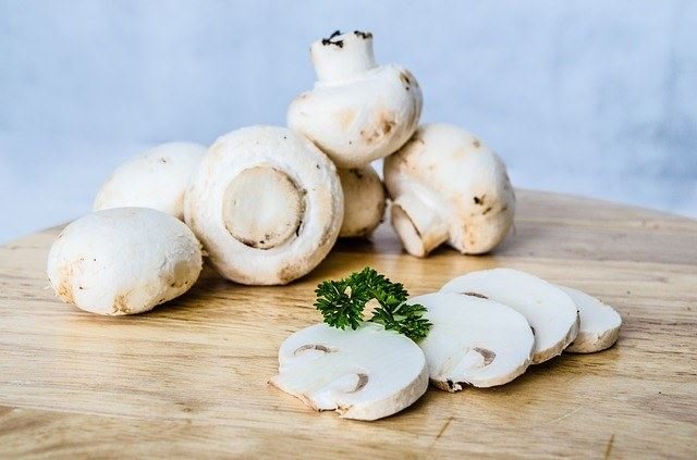 İdxal olunan cins göbələklər üçün gömrük rüsumu müəyyənləşdi