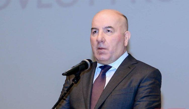 Səlahiyyət müddəti 2020-ci ildə bitən Elman Rüstəmov işdən niyə indi çıxarıldı? – SƏBƏB 
