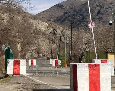 Azərbaycan Gorus-Qafan yolunu tam bağladı
