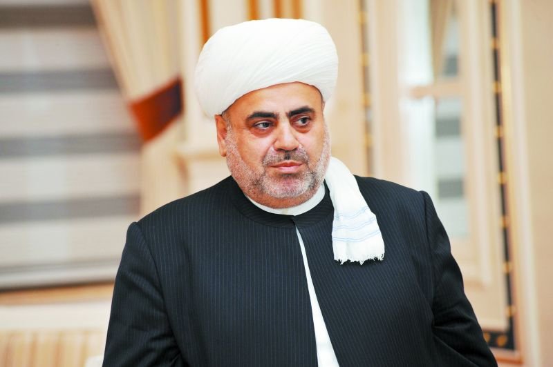 Şeyx bayram namazını Fransada qılacaq