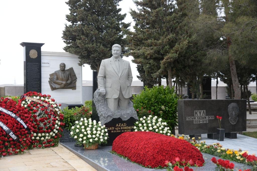 Azad Rəhimovun vəfatından bir il ötür - FOTO 