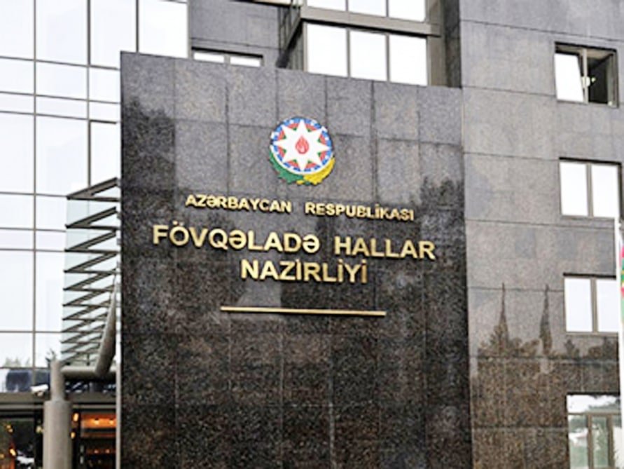 FHN 2-si azyaşlı olmaqla 7 nəfəri xilas etdi FHN 2-si azyaşlı olmaqla 7 nəfəri xilas etdi