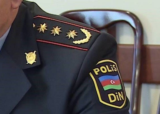 Bakıda polis rəisinin iş otağında ürəyi dayandı Bakıda polis rəisinin iş otağında ürəyi dayandı