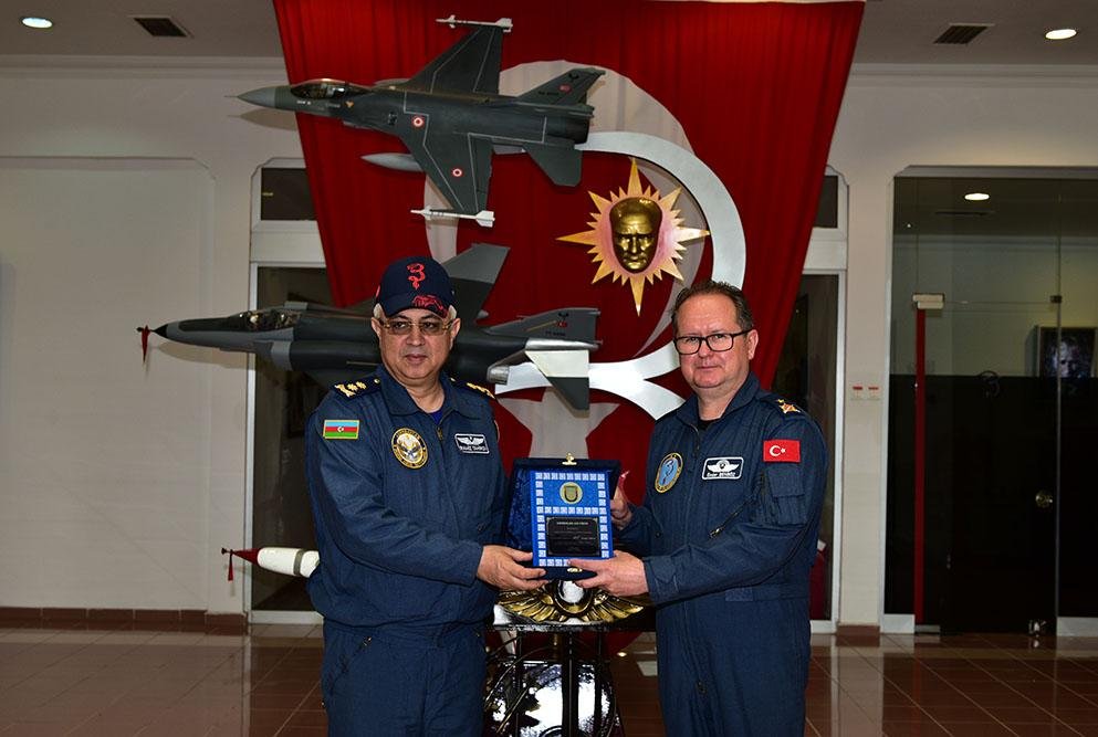 Azərbaycanlı general Türkiyədə pilotlarımızın təlimini izlədi – FOTO/VİDEO
