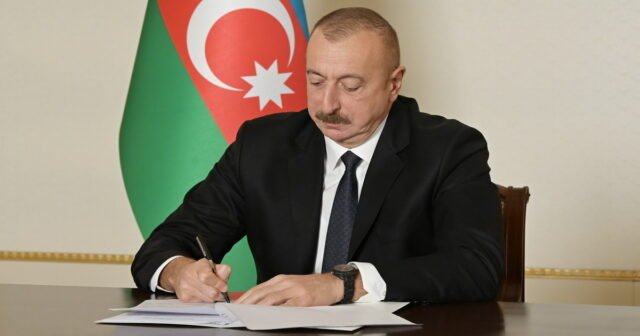 Prezident İlham Əliyev ƏFV SƏRƏNCAMI İMZALADI - SİYAHI